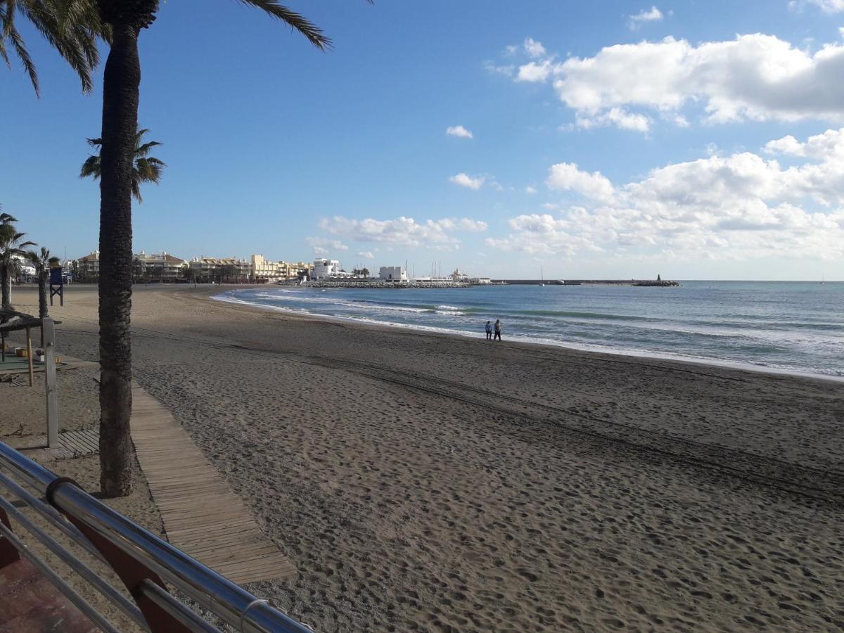 Malaga Downtown And Beach Apartment Exterior foto